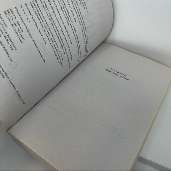 The institute STEPHEN KING - Picture 2 of 4